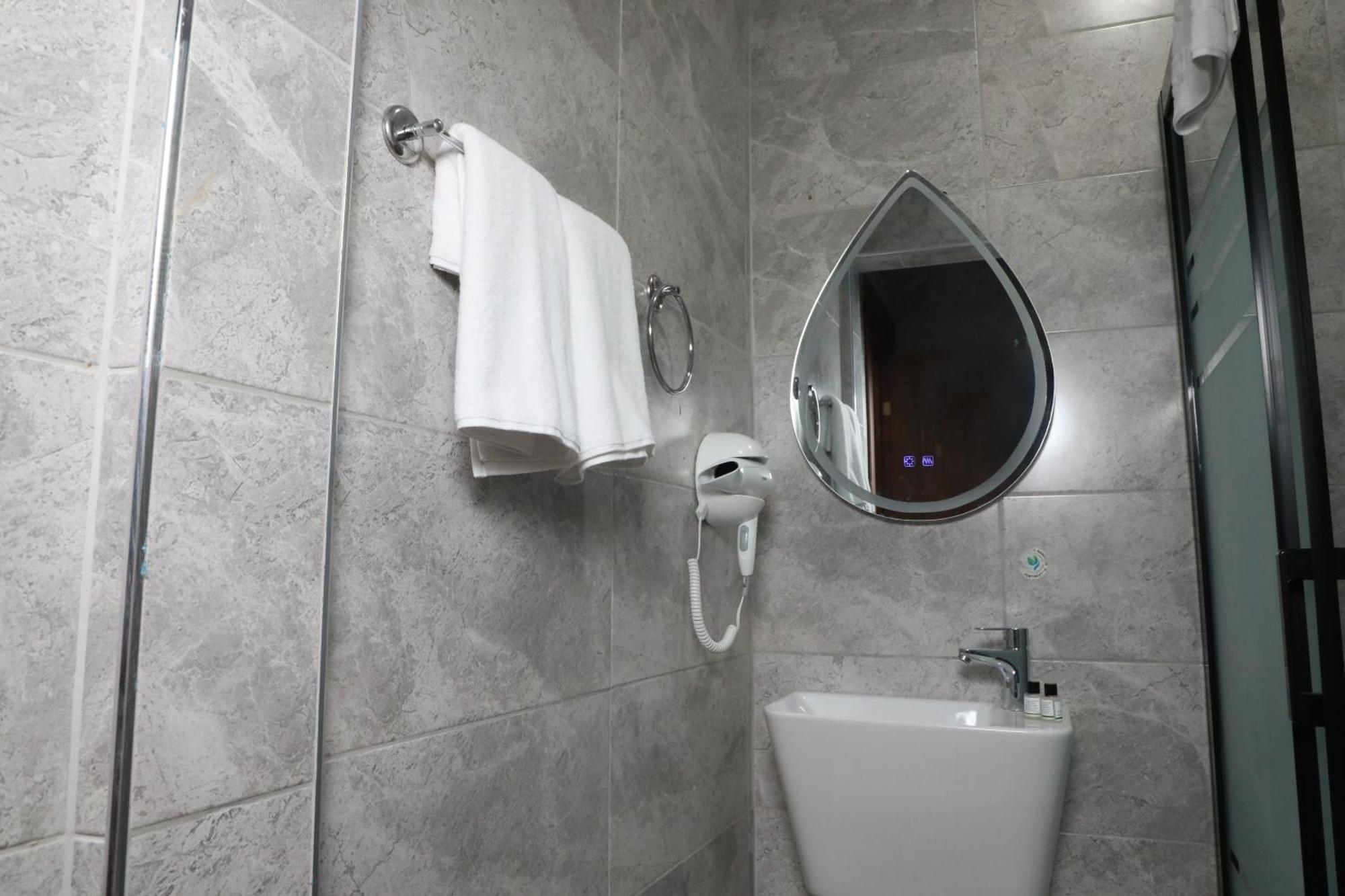 Rays Hotel Bakirkoey City Center Istanbul Exterior foto